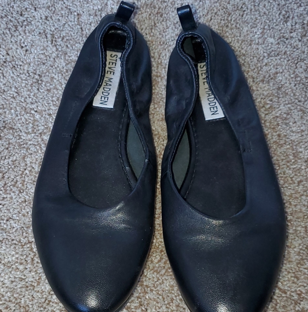 Steve madden black flats